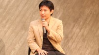 プロフィール